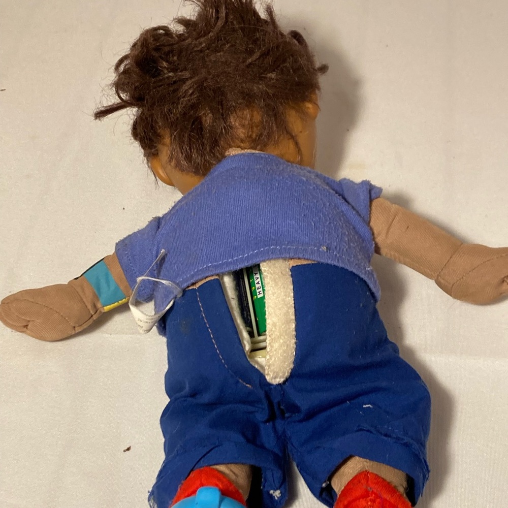 Diego doll talking battery operated - Picture 4 of 7